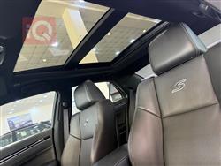 کرایسلەر 300